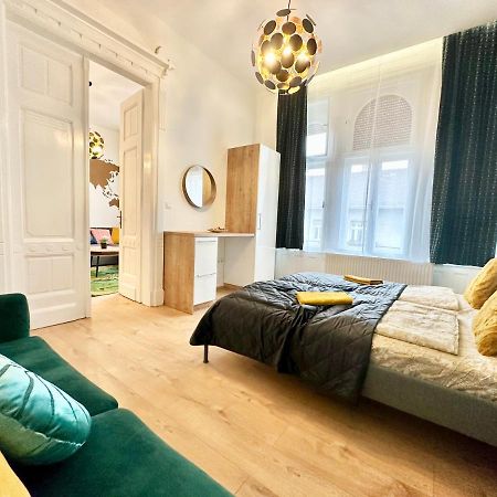 Luxory Design Apartment#Bakats#Freeparking#8Ppl Budapest Luaran gambar