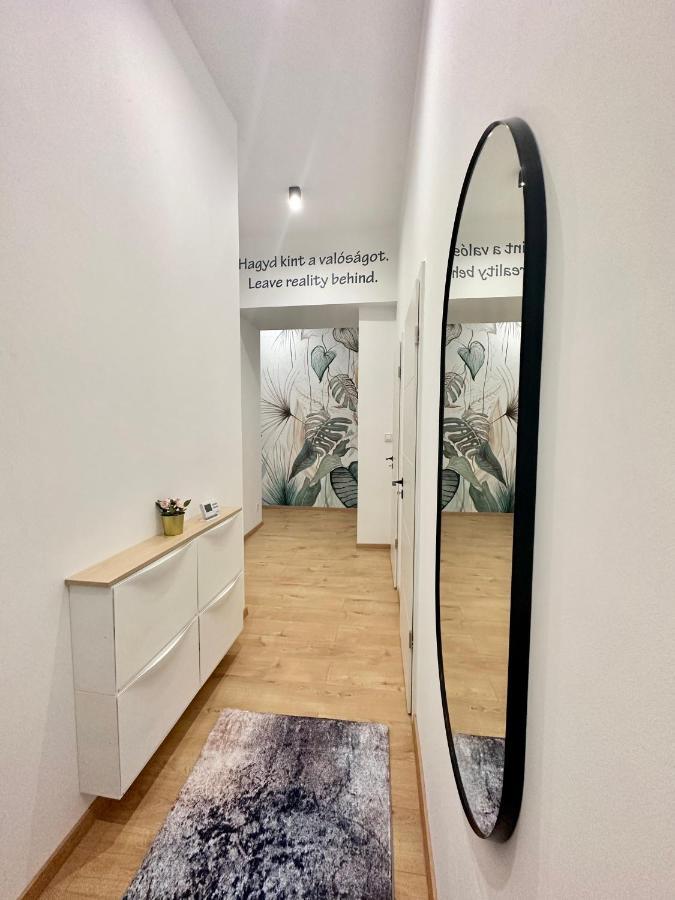 Luxory Design Apartment#Bakats#Freeparking#8Ppl Budapest Luaran gambar